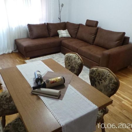 Walk Apartment 부코바르 외부 사진