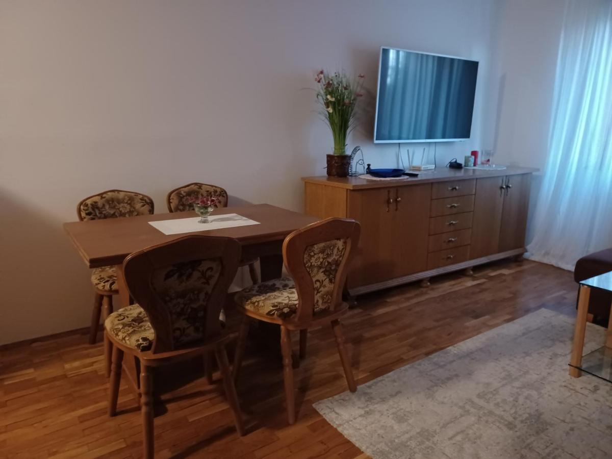 Walk Apartment 부코바르 외부 사진